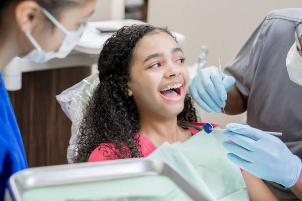 Best Holiday Emergency Dentist in Fredericksburg, IA