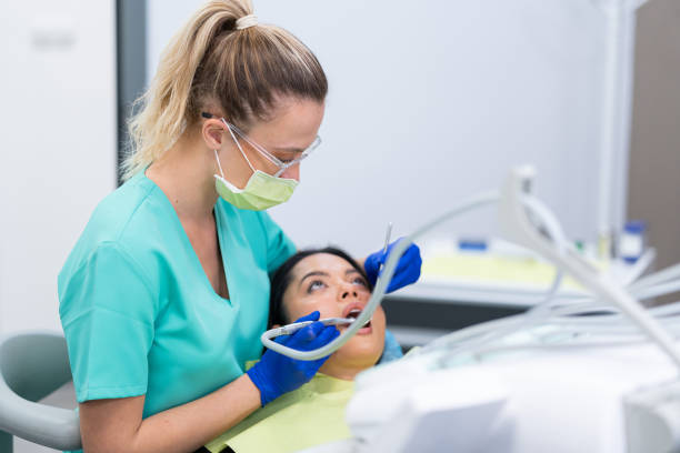 Best Weekend Emergency Dentist in Fredericksburg, IA